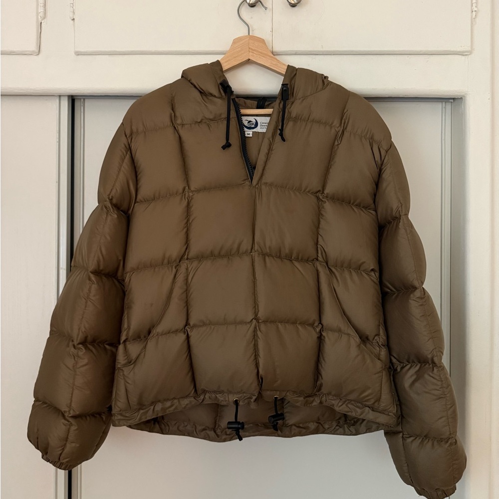 Crescent Down Works Hooded Pullover